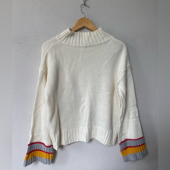 trendy knit cropped sweater - Picture 5 of 5